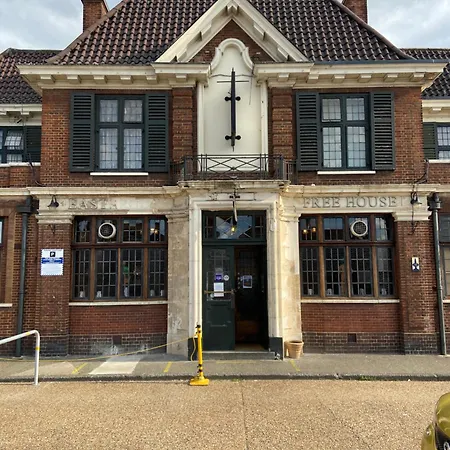 The Eastbrook Pub & 3* Dagenham