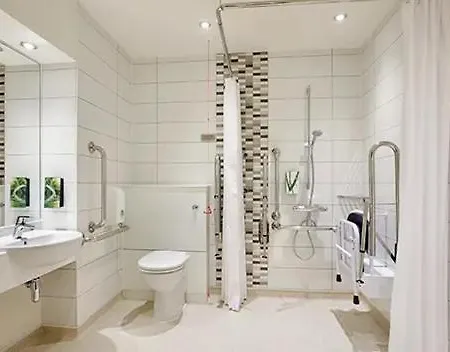 Modern En-suite Metro Close To Woolwich Station *
