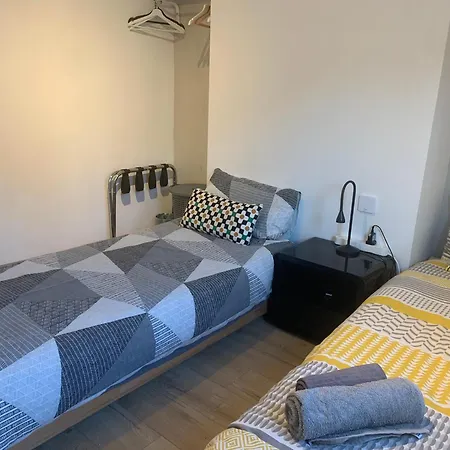 Bethnal Green/brick Lane 2 Bedroom Apartment