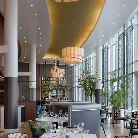 Doubletree By Hilton Excel Hotel London