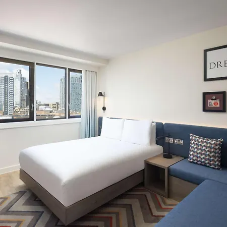Hampton By Hilton 4*