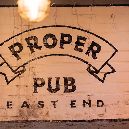 The Crown Pub & 4* Londra