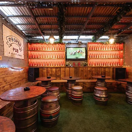 Affittacamere The Crown Pub & 4*