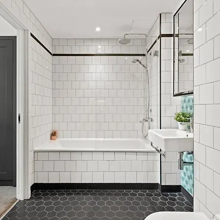 Shy Apartment