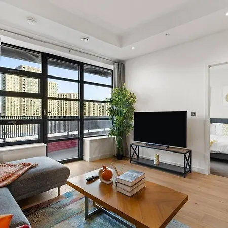 Shy Apartment