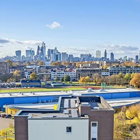 Sun Filled 2bd Flat With Views Mile End London
