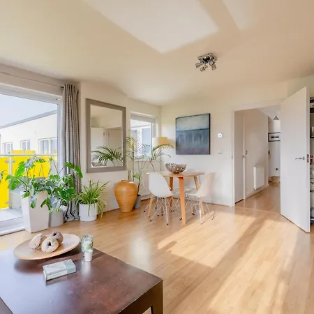 Sun Filled 2bd Flat With Views Mile End