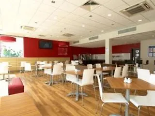 Отель Travelodge Excel 3*