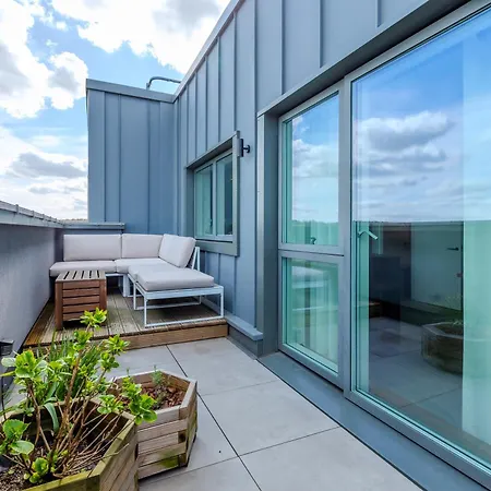 Lejlighed Magnificent New Cross 2br Penthouse With Balcony And Views London