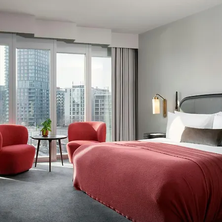 The Stratford, Autograph Collection 5*