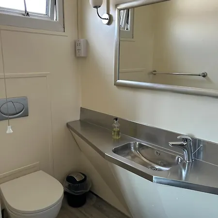 Oakwood Heathrow Bed & Breakfast 2*