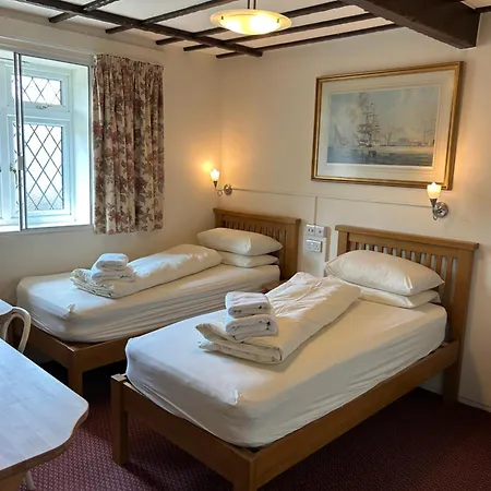 Oakwood Heathrow Bed & Breakfast Hillingdon