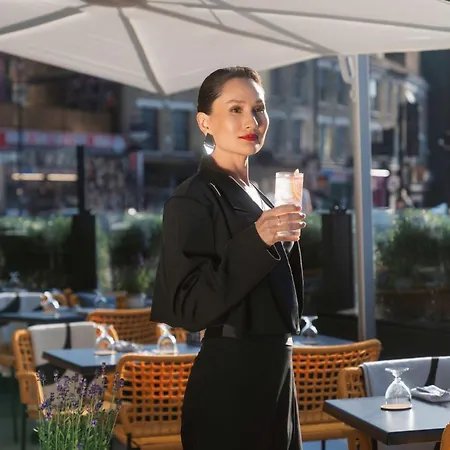 Art'otel Hoxton, Powered By Radisson