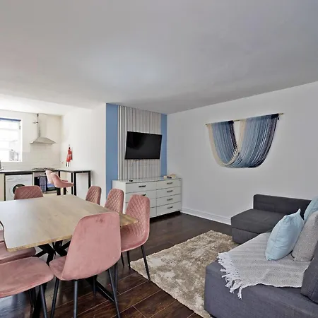 Imperial Whitechapel Apartment *