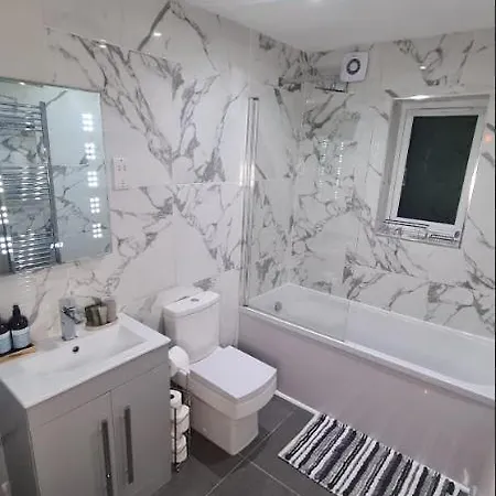 Stylish 3-bed Executive Chislehurst, Br7 Appartamento Chislehurst
