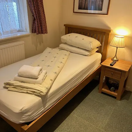 Oakwood Heathrow Bed & Breakfast 2*