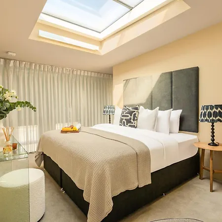 Aparthotel Servised On Artillery Lane Londen
