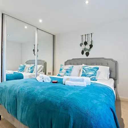 1br Loft - Liverpool Street Sleeps 5 - The Simpsons Themed Apartment *