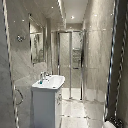 Apartment Shoreditch - And In The