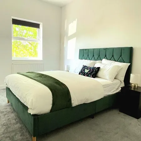 Spacious 3 Bed Flat Dartford Lägenhet