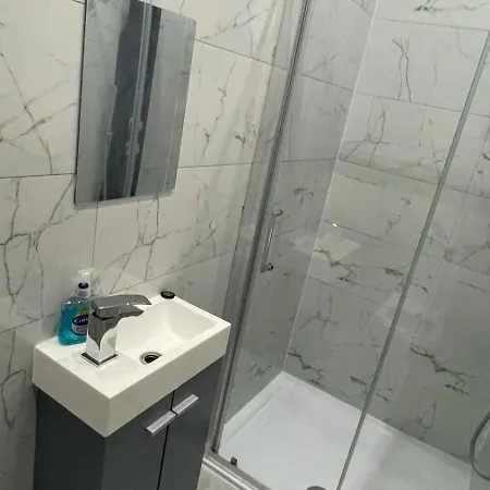 Spacious 3 Bed Flat Dartford Lägenhet Belvedere