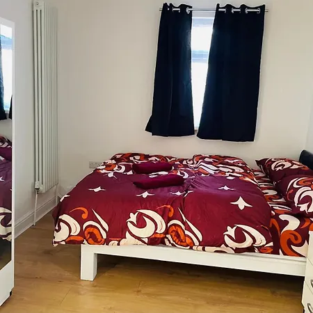 Dorset House At Upton Park Guest house London