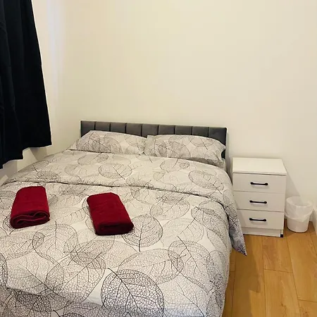 Dorset House At Upton Park Guest house London