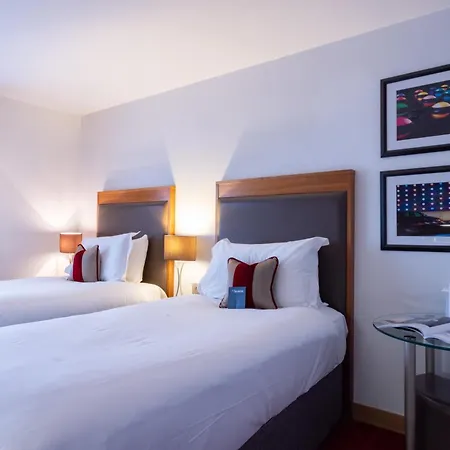 Bermondsey Square - A Bespoke 4*