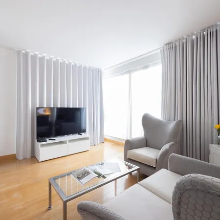 Bermondsey Square - A Bespoke 4*