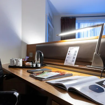 Bermondsey Square - A Bespoke Hotel 4*