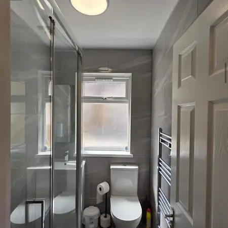 Dorset House At Upton Park * London