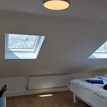 Dorset House At Upton Park * London