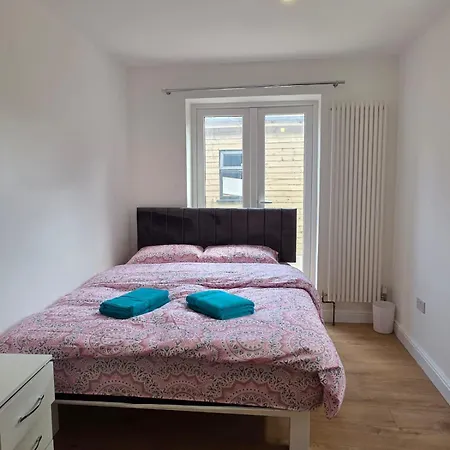 Dorset House At Upton Park Guest house