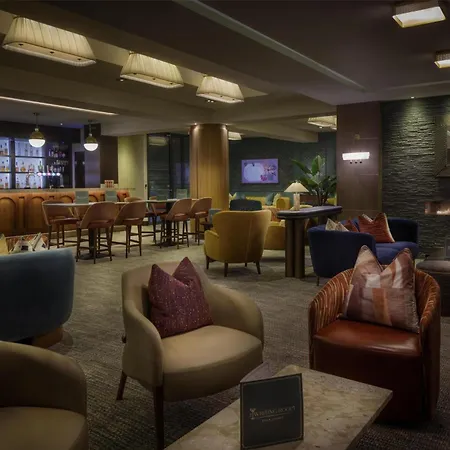 Doubletree By Hilton - West End Hotel