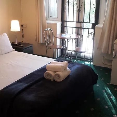 Whitechapel Rooms London