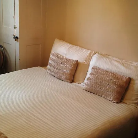 Hostel Whitechapel Rooms London
