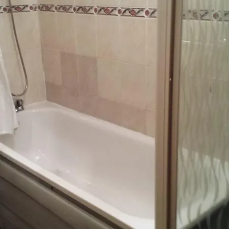 Hostel Whitechapel Rooms