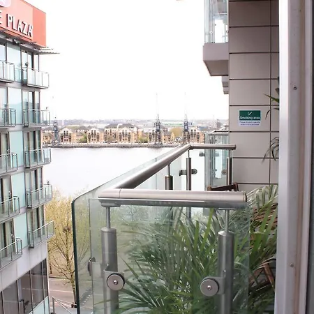 Apartment Belvedere Royal Victoria Docks London