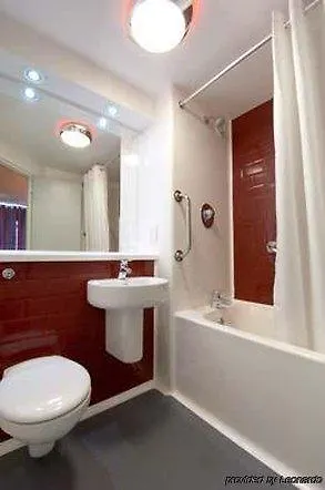 Travelodge Battersea 2* Londýn