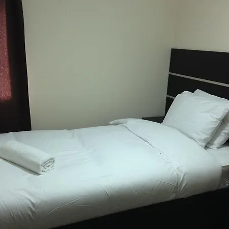 New Globe 3* Londra