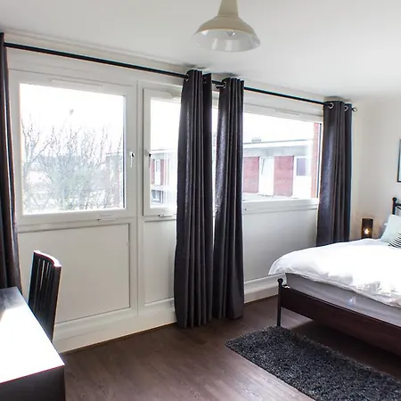 Modern Central Family-home For 6 *