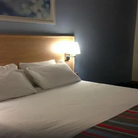 Travelodge Road