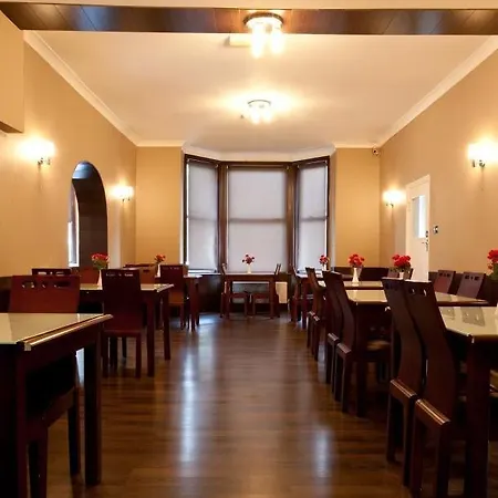 Hotel Rossmore 2*