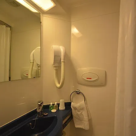 Trebovir 3* Londýn