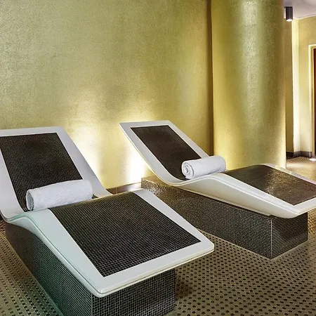 Crowne Plaza Battersea Hotel London
