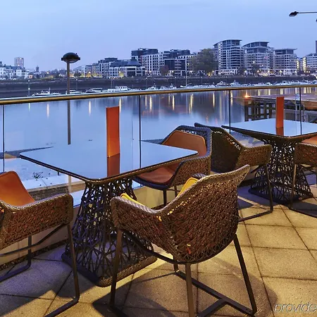 Crowne Plaza Battersea 4*