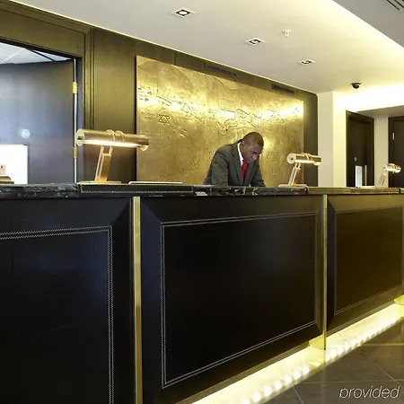 Crowne Plaza Battersea Hotel