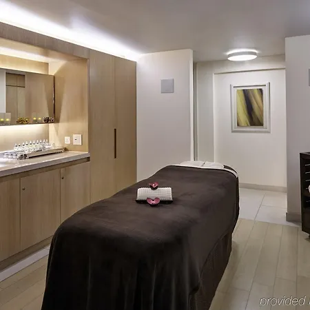 Crowne Plaza Battersea 4* London