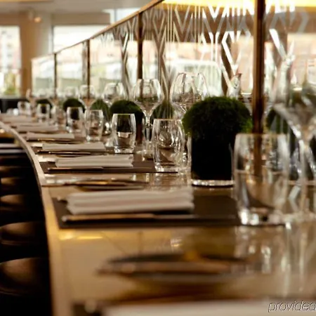 Crowne Plaza Battersea 4* London