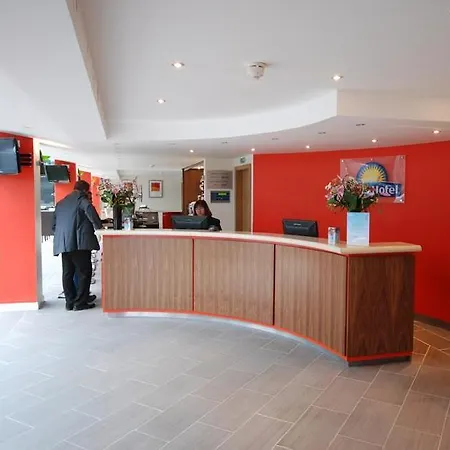 Ramada - Heathrow East Hotel 3*